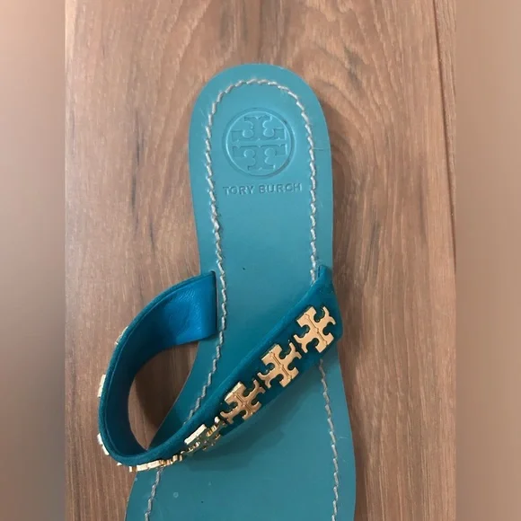 Tory Burch Val Flat Toe Ring Sandal - Suede/Gold Logo 8.5M - Picture 5 of 8